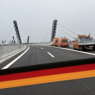 Le pont en béton armé "Overfly" officiellement inauguré